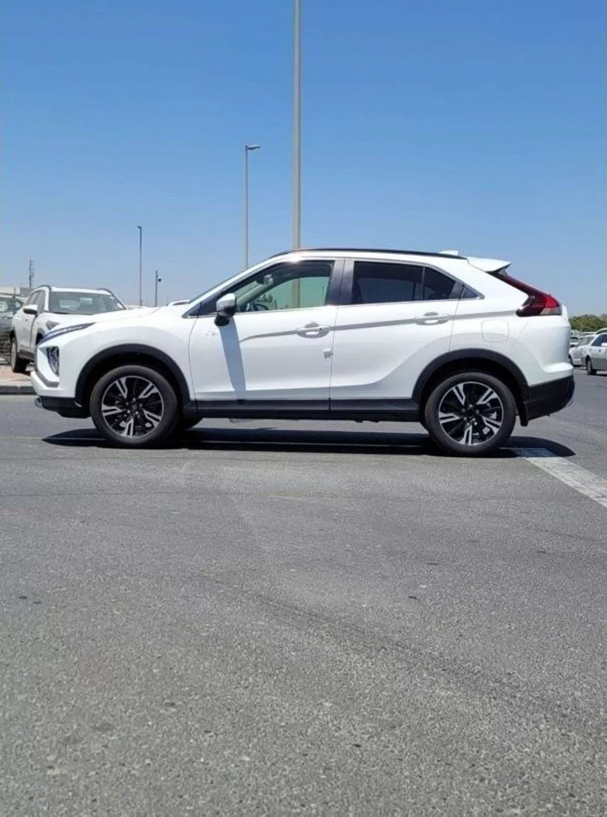 Mitsubishi Eclipse ECLIPSE CROSS 1.5L-5-0