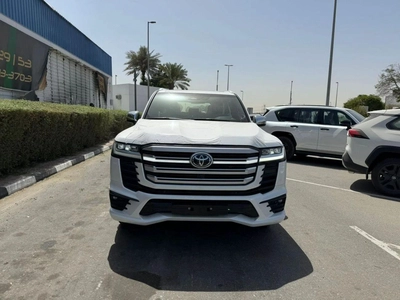 Toyota Land Cruiser VXR-8