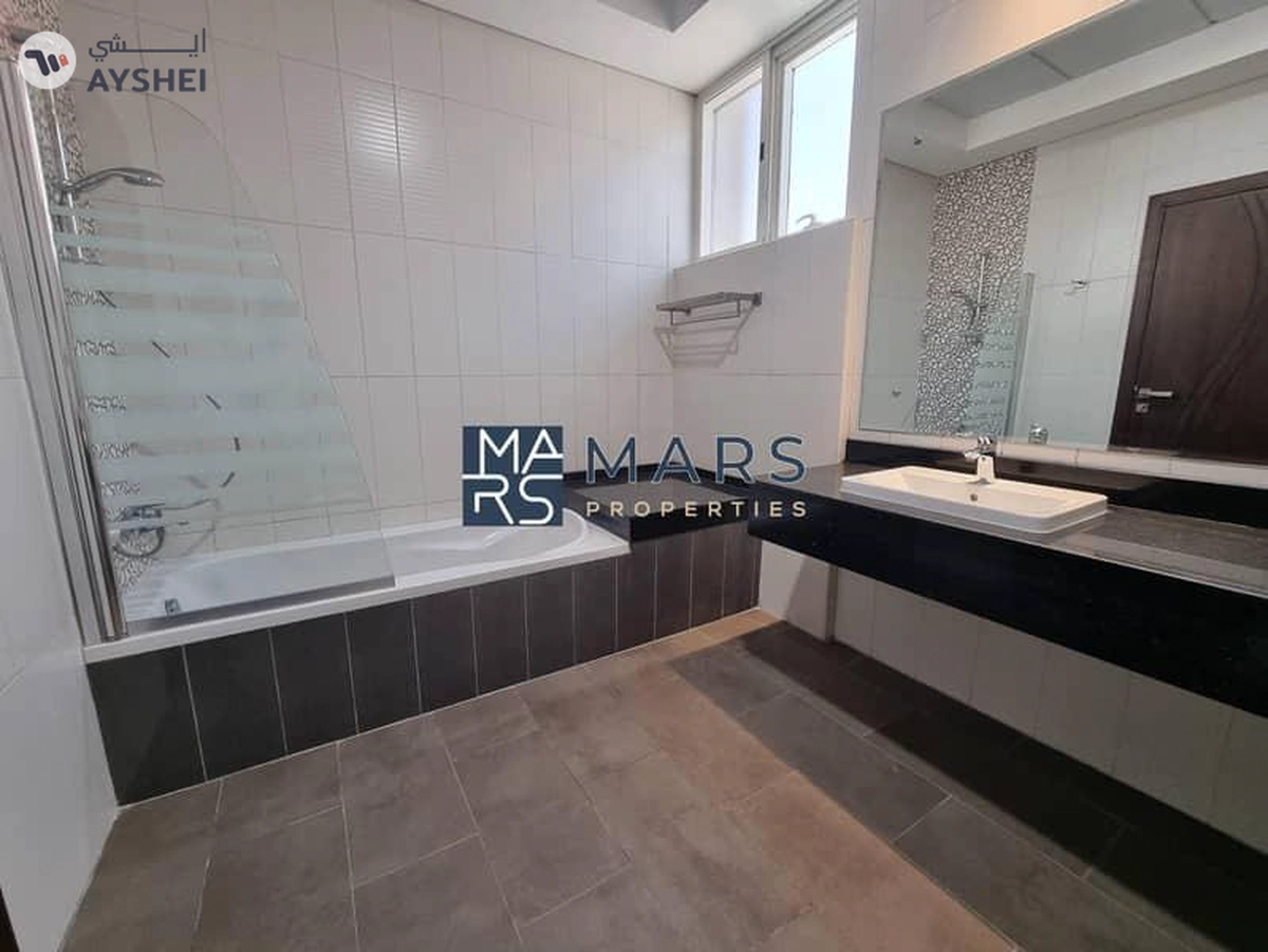 spacious 4 bedrooms villa is available for rent in Al tai Sharjah-5-5