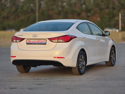 2015 Hyundai Elantra GL MID GCC Specs - Well Maintained-19