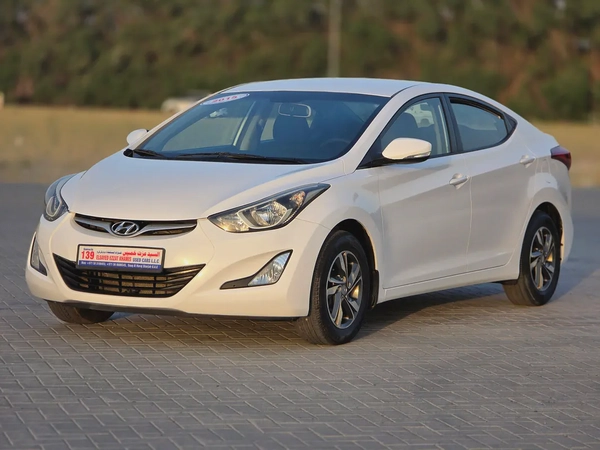 2015 Hyundai Elantra GL MID GCC Specs - Well Maintained