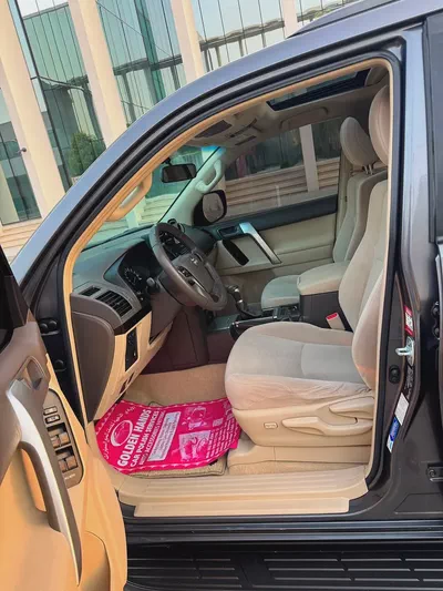 Toyota PRADO 2022 GXR 4.0L V6 FSH Agency Accident Free-9