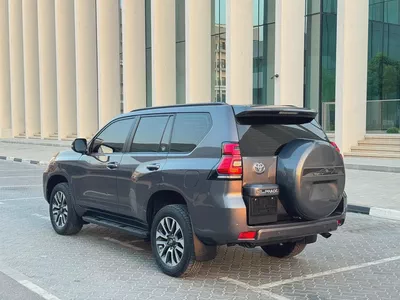 Toyota PRADO 2022 GXR 4.0L V6 FSH Agency Accident Free-3