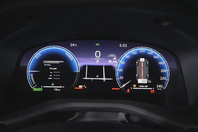 2025 Toyota Camry Lumiere HYBRID  - Brand New - GCC Specs-11