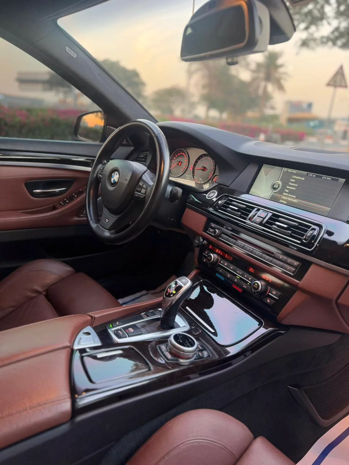 BMW 530i M-SPORT- 2012-10-10