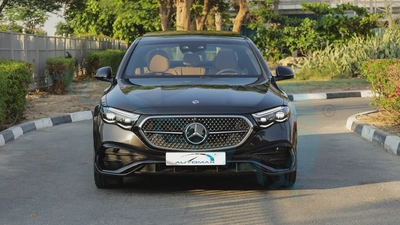 2026 Mercedes-Benz E 300 AMG EQ Boost 2.0T RWD GCC 0Km With 2 Years Unlimited Mileage Warranty-2