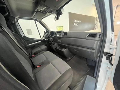 Renault Master 2.3T Panel Van (L2H2)-8