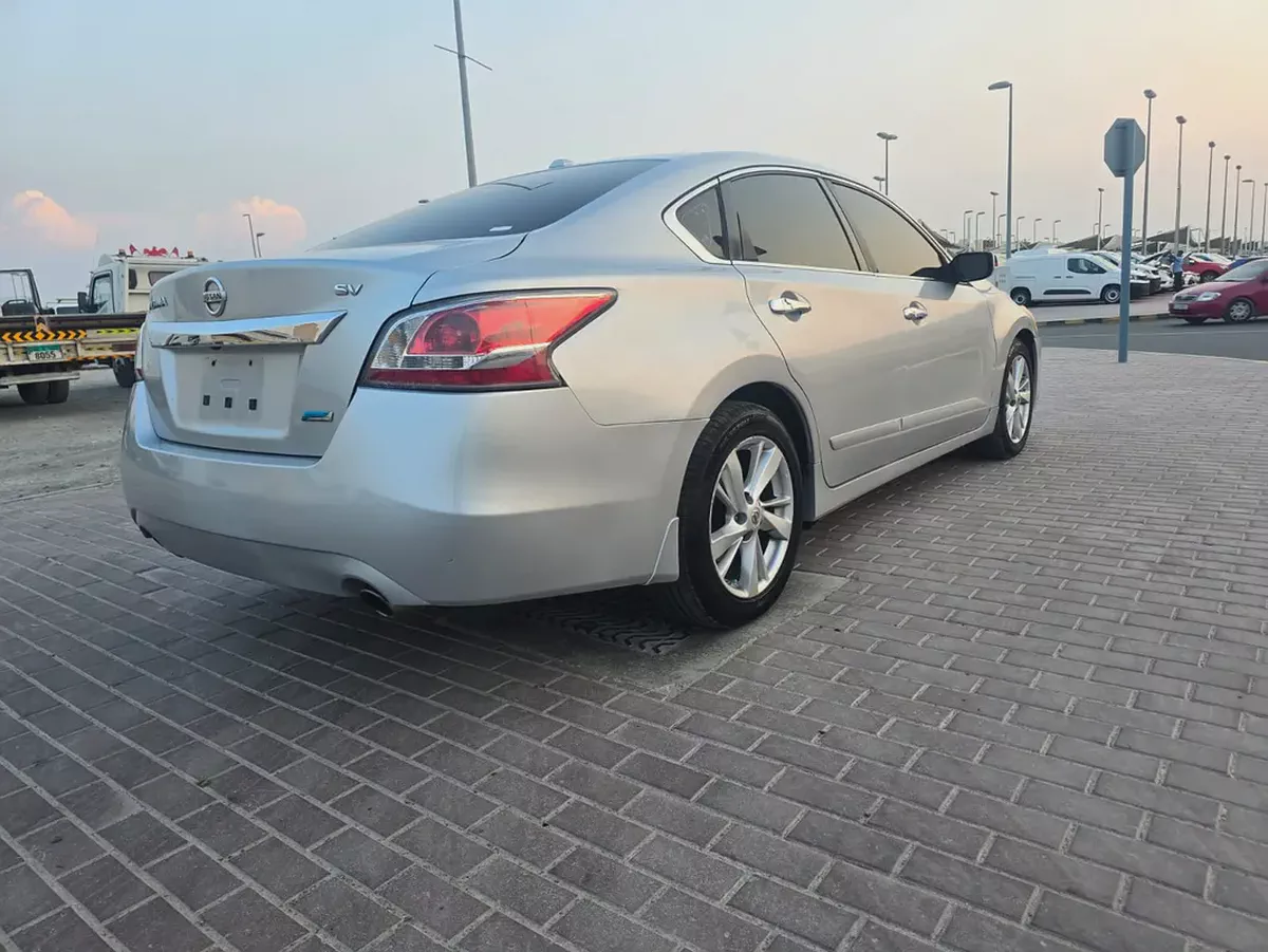 Nissan Altima SV 2014 American Specs