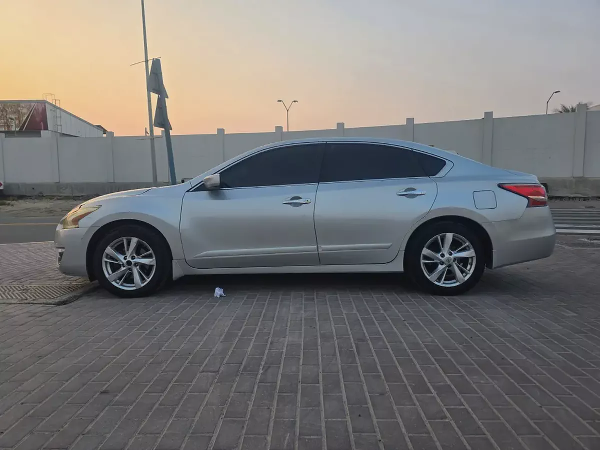 Nissan Altima SV 2014 American Specs-5-5
