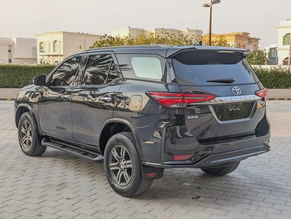 TOYOTA FORTUNER 2017 FACELIFTED 2025 GCC V4 2.7L 4X4 IN PERFECT CONDITION