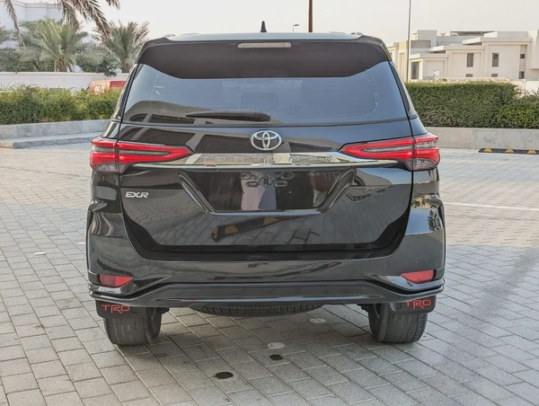 TOYOTA FORTUNER 2017 FACELIFTED 2025 GCC V4 2.7L 4X4 IN PERFECT CONDITION