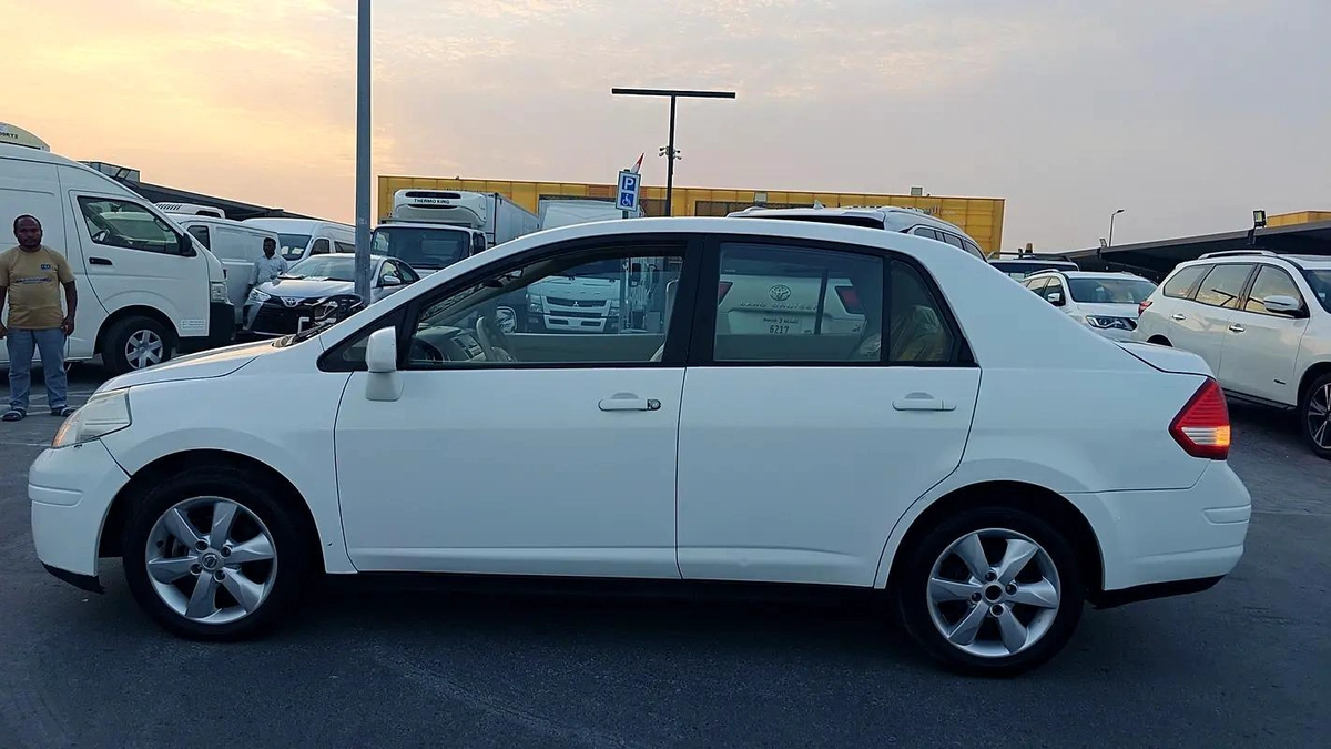 Nissan Tiida SL 2011 - GCC Specs - Well Maintained-15-15