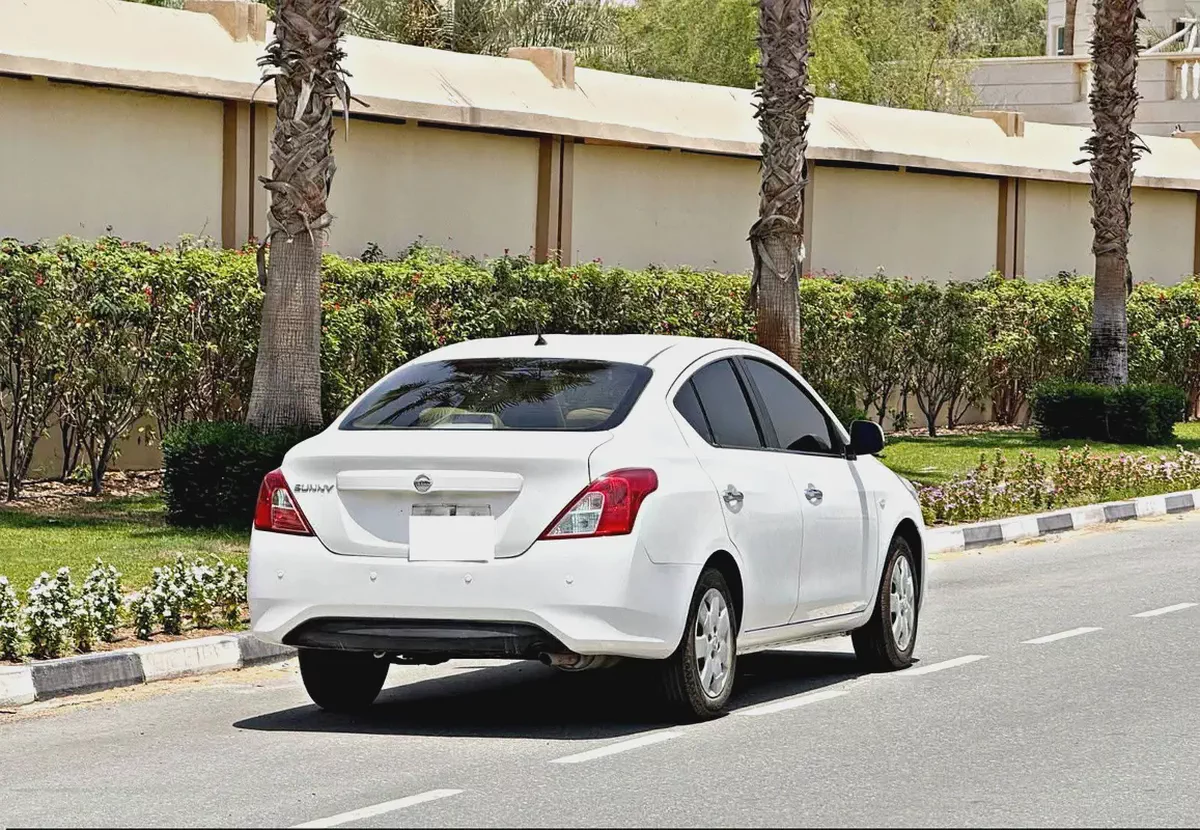 Nissan Sunny 2020 EX Super Saloon | GCC Specs | Low Mileage | Reliable Daily Drive-1-1
