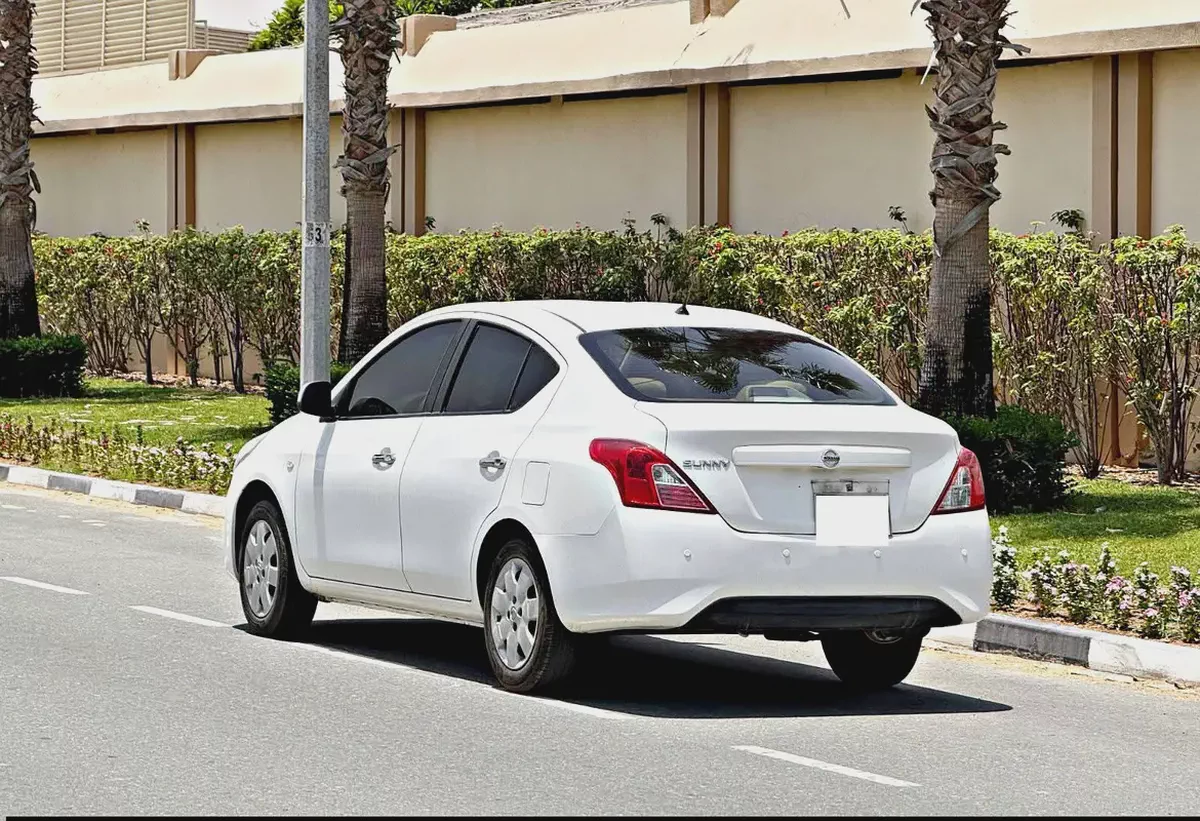 Nissan Sunny 2020 EX Super Saloon | GCC Specs | Low Mileage | Reliable Daily Drive-4-4
