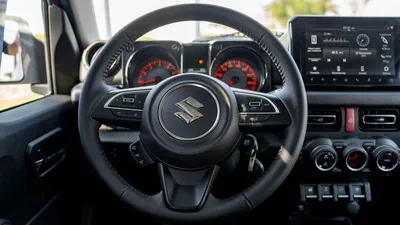 Suzuki Jimny GL MT 1.5-11