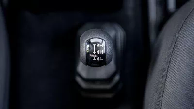 Suzuki Jimny GL MT 1.5-19