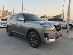 نيسان باترول 2024 خليجي 6 سلندر بلاتينيوم صبغ وتشيكات الوكاله