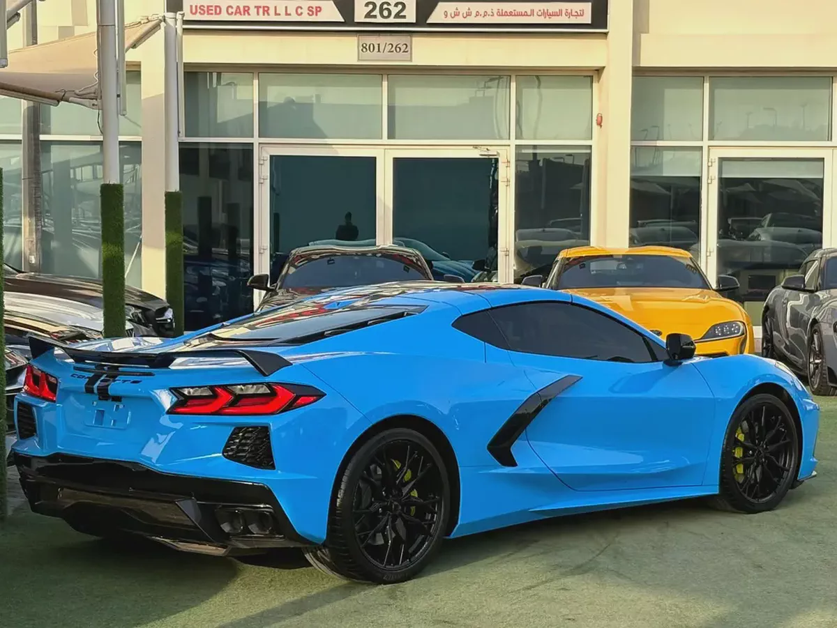 CHEVROLET CORVETTE C8 3LT GCC 2023 70th anniversary Special Order
Full Service History (Under Warran-2-2