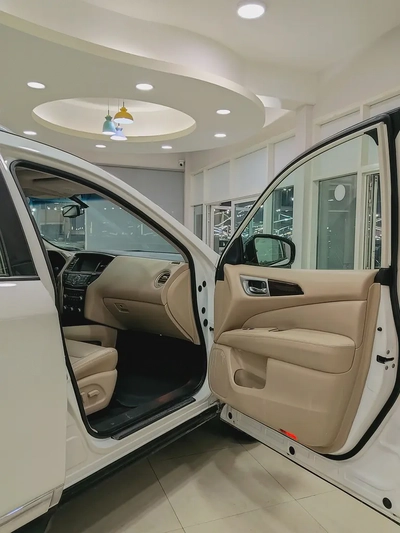 Nissan pathfinder SV 2017-7