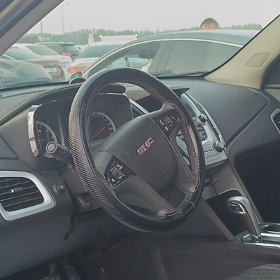 GMC Terrain 2015 GCC Specs - Excellent Condition-7