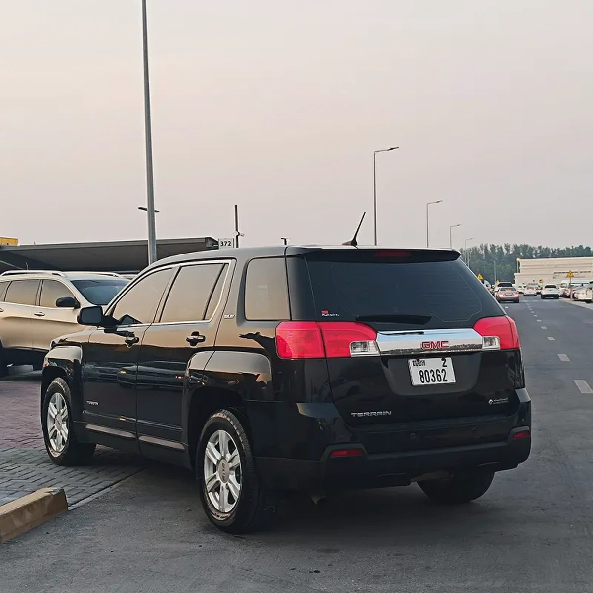 GMC Terrain 2015 GCC Specs - Excellent Condition-3-3