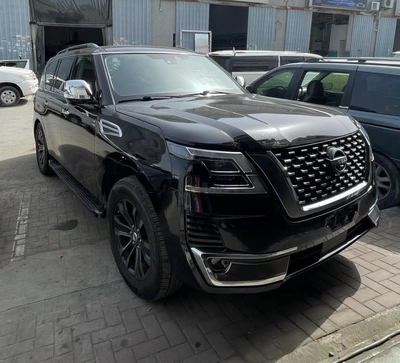  Nissan Armada Platinum 4*4-1