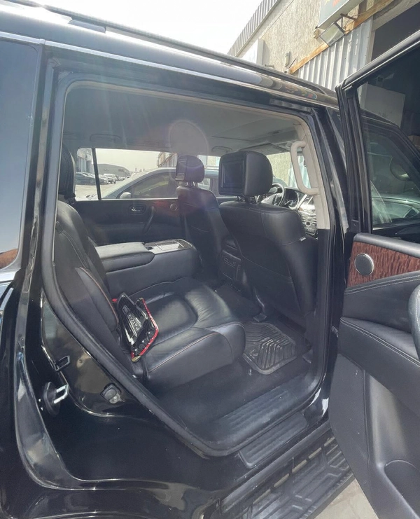  Nissan Armada Platinum 4*4