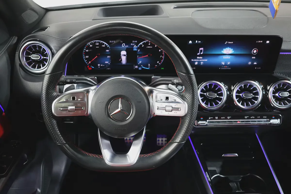 2023 Mercedes GLB 250 4MATIC I GARGASH WARRANTY + SERVICE CONTRACT  | GCC Specs I ACCIDENTS FREE-11-11