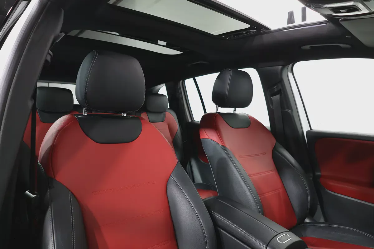 2023 Mercedes GLB 250 4MATIC I GARGASH WARRANTY + SERVICE CONTRACT  | GCC Specs I ACCIDENTS FREE-15-15