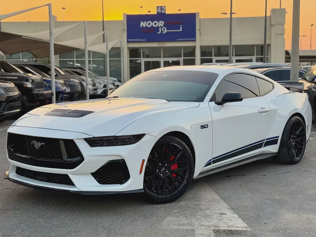 Ford Mustang GT Premium 2024 - European Specs - V8 5.0L