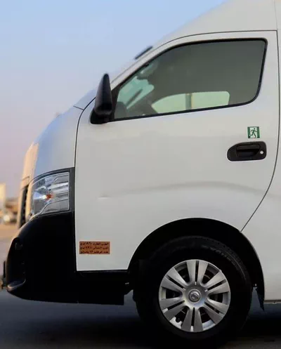 Nissan Urvan STANDARD Nissan Urvan | 2.5 L | 2022 | GCC | Accident-Free | In Excellent Condition | 1159 P.M-15