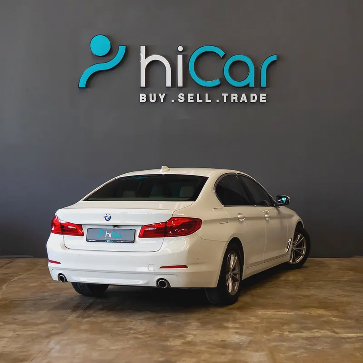 AED 1,532 pm • 0% Downpayment • BMW 520i • 1 Year Warranty-2-2