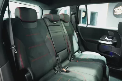 Mercedes-Benz GLB 200 AMG Premium 2025 | GCC Specs | Brand New-8