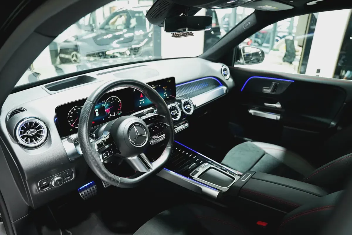 Mercedes-Benz GLB 200 AMG Premium 2025 | GCC Specs | Brand New-9-9