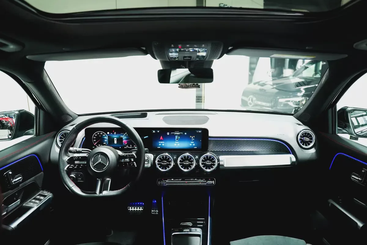 Mercedes-Benz GLB 200 AMG Premium 2025 | GCC Specs | Brand New-13-13