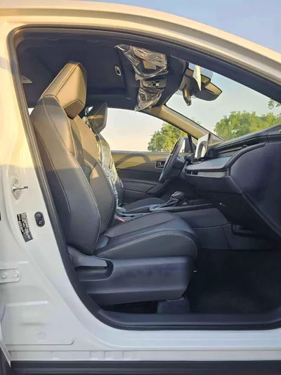Toyota Corolla Cross ELITE NEW SHAPE || 2.0L HYBRID V4 | RADAR | LEATHER WITH DRIVER PWR SEAT | SUNROOF (CODE # CRCHCN)-13