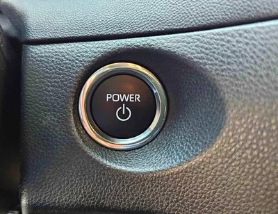 Toyota Corolla Cross ELITE NEW SHAPE || 2.0L HYBRID V4 | RADAR | LEATHER WITH DRIVER PWR SEAT | SUNROOF (CODE # CRCHCN)-22