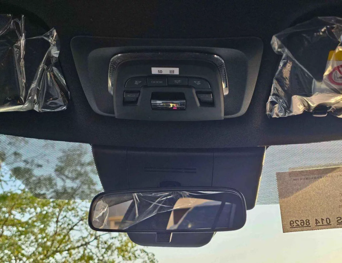 Toyota Corolla Cross ELITE NEW SHAPE || 2.0L HYBRID V4 | RADAR | LEATHER WITH DRIVER PWR SEAT | SUNROOF (CODE # CRCHCN)-24-0