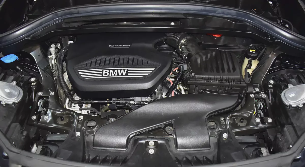 AED 1,031 EMi at 0% DP | DIESEL ( ديزل ) BMW X1 M-Kit xDrive18d ( 2021 Model ) European Specs-17-17