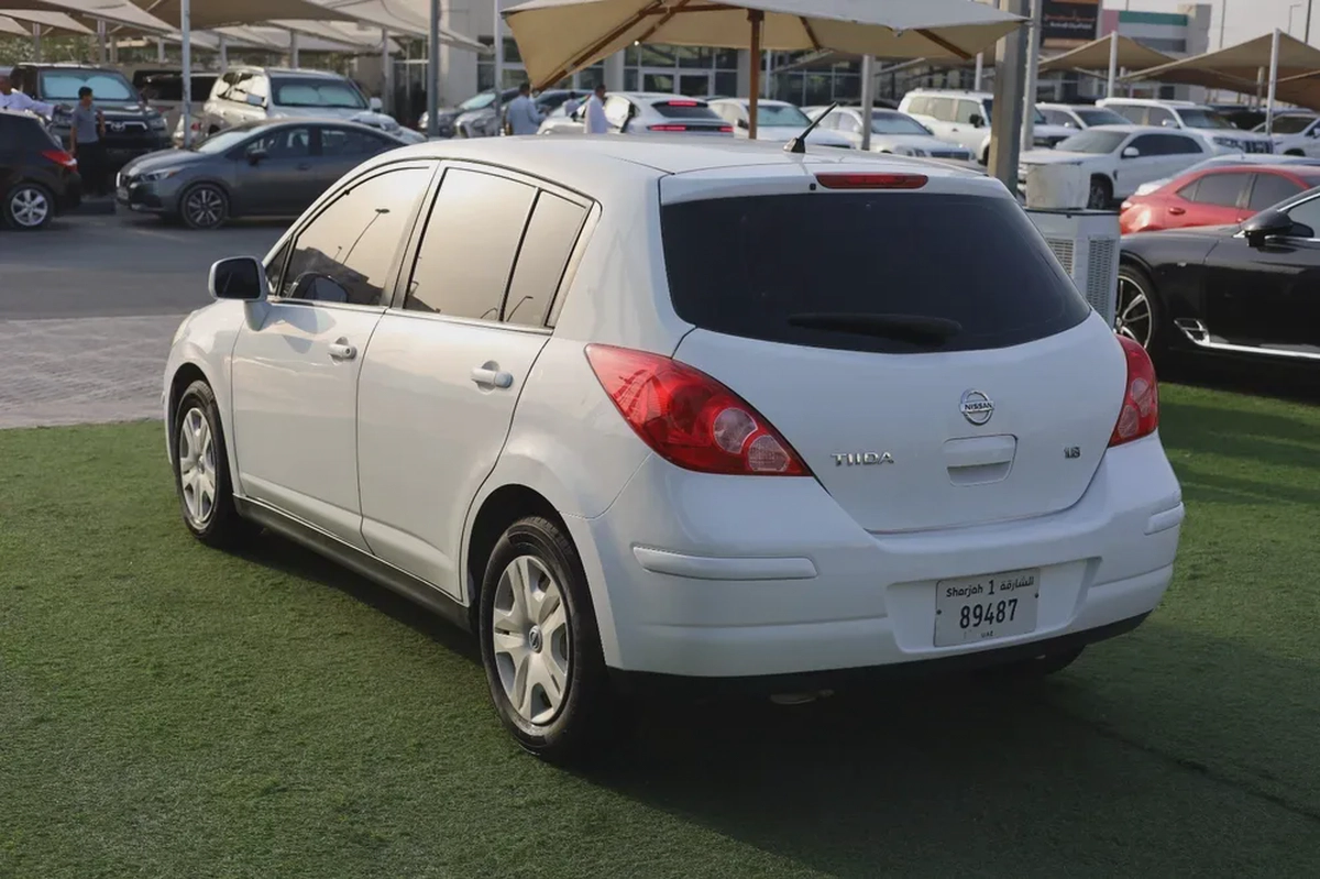 Used Nissan Tiida 1.8 Hatchback 2013-6-6