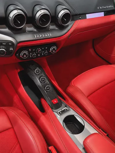 2014 Ferrari F12 Berlinetta Standard | GCC Specs | Full Service Record-5