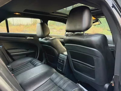2021 Chrysler 300S | Sporty V6 | American Specs | Perfect condition-12