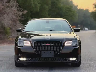 2021 Chrysler 300S | Sporty V6 | American Specs | Perfect condition-1