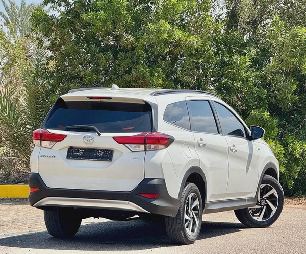 775-Monthly l GCC l 1.5L, Camera, GPS l Accident Free