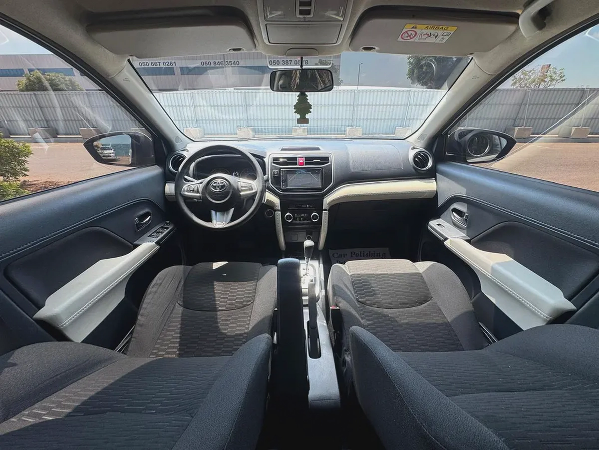 775-Monthly l GCC l 1.5L, Camera, GPS l Accident Free-6-6