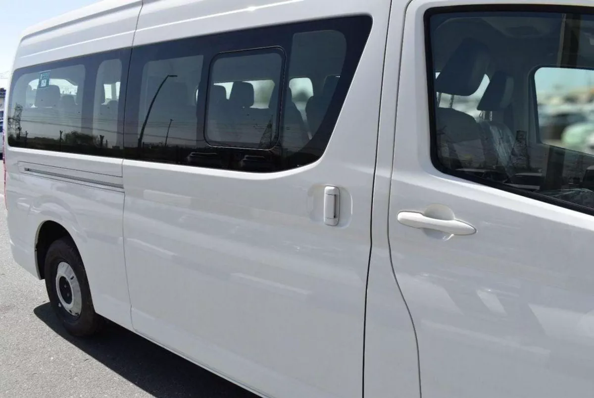 Toyota Hiace GL HIACE 3.5L 14 SETER-15-0