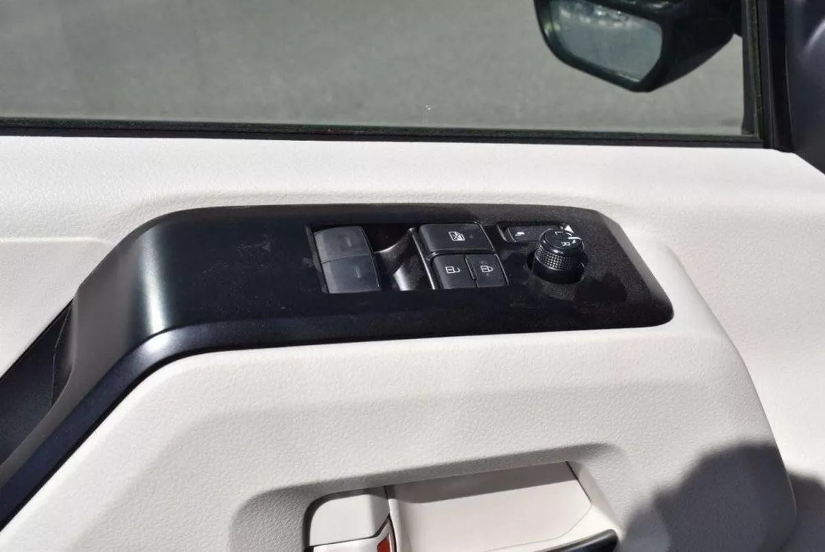 Toyota Hiace GL HIACE 3.5L 14 SETER-16-0