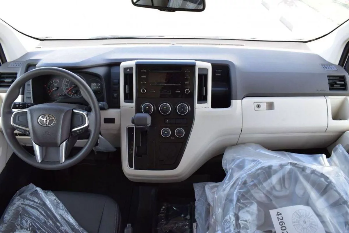Toyota Hiace GL HIACE 3.5L 14 SETER-5-0