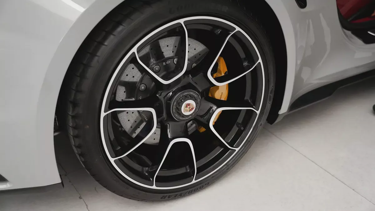 2024 Porsche 911 Turbo S Cabriolet Nardo Grey | 0 km-18-18