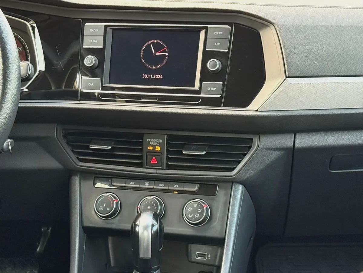 2019 Volkswagen Jetta GLI - American Specs-14-14